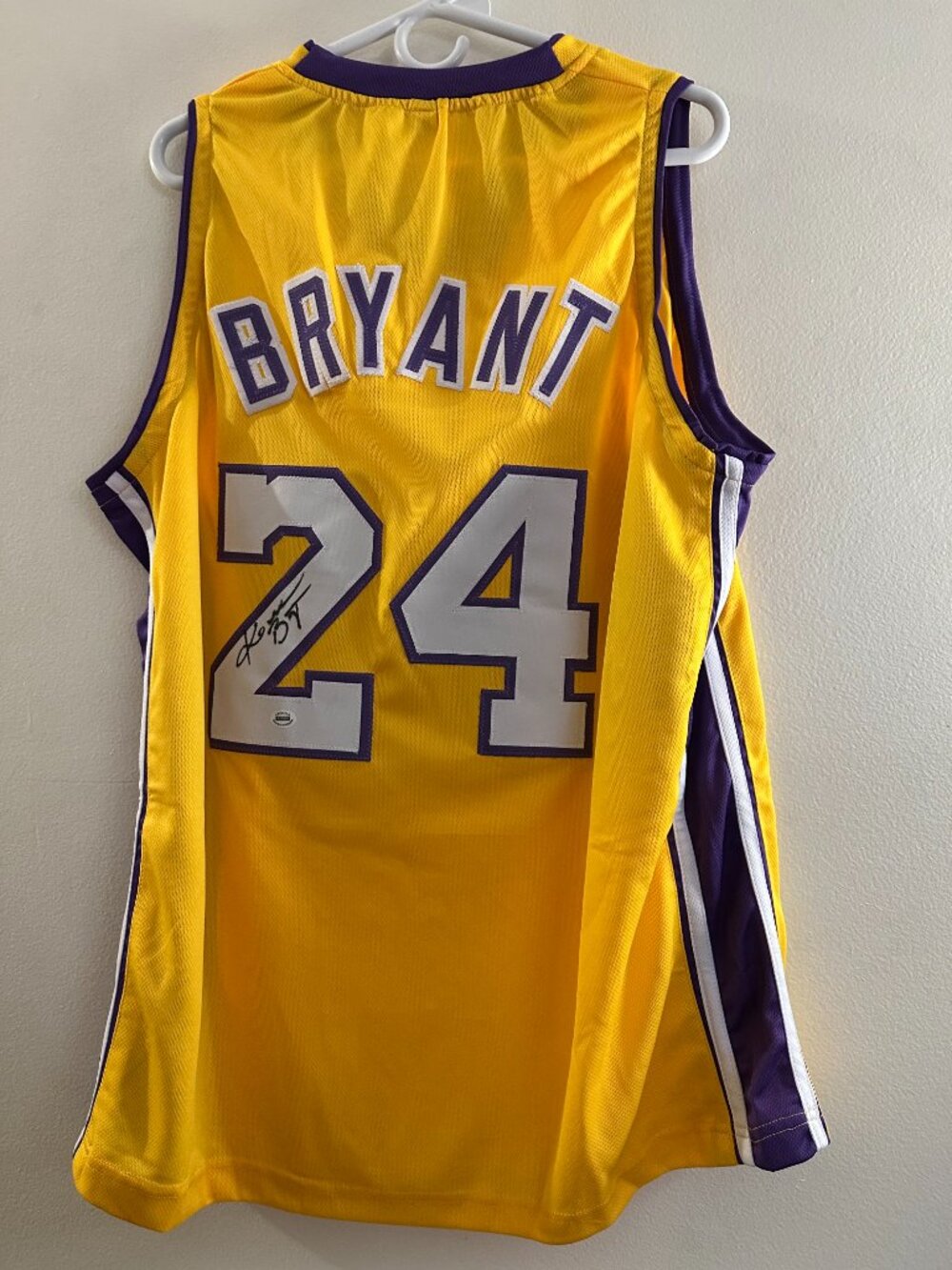 KOBE BRYANT SIGNED LA LOS ANGELES LAKERS AUTOGRAPHED CUSTOM JERSEY W/COA  XL 540